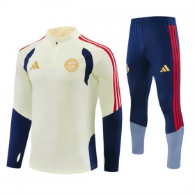 FC Bayern de Múnich 2026-27 Sudadera De Entrenamiento Quarter-Zip Blanca
