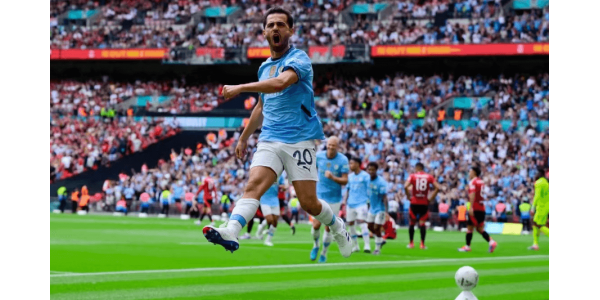 El Manchester City ganó el primer campeonato de la temporada con un marcador de 8-7 El Manchester City ganó el primer campeonato de la temporada con un marcador de 8-7