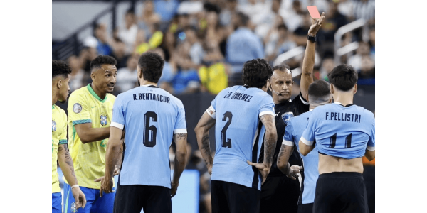 Uruguay vence a Brasil y avanza a semifinales de la Copa América