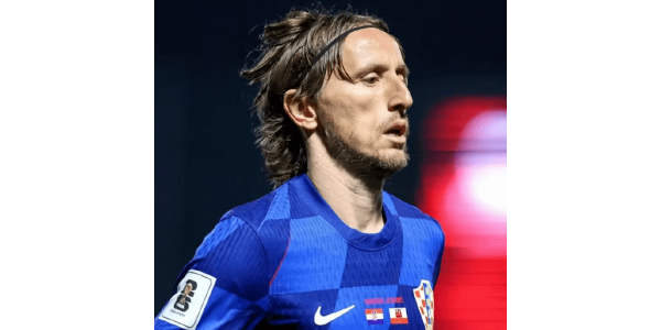 Modric, de 40 años, sigue dominando
