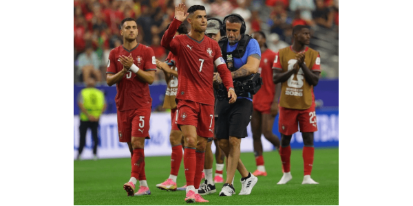 Cristiano Ronaldo lo dio todo, pero la participación de Portugal en el Mundial terminó en octavos de final Cristiano Ronaldo lo dio todo, pero la participación de Portugal en el Mundial terminó en octavos de final