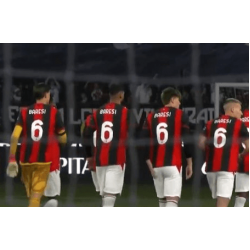El derbi de Milán rinde homenaje a Baresi