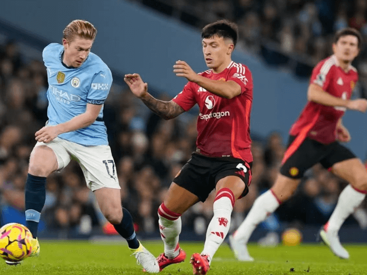 Derbi de Manchester, uno recupera la confianza, el otro cae en la desesperación