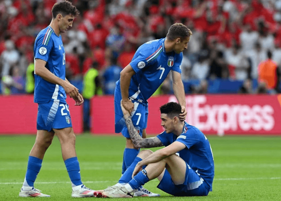 El campeón defensor Italia fue eliminado