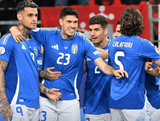 Italia revirtió el partido tras ser anotado por el rival en 23 segundos