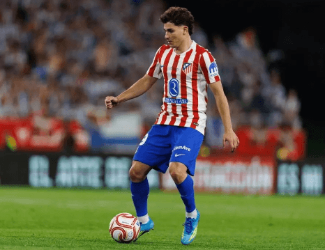 La salida de Lewandowski es inminente, y el Barcelona tiene en la mira a Álvarez